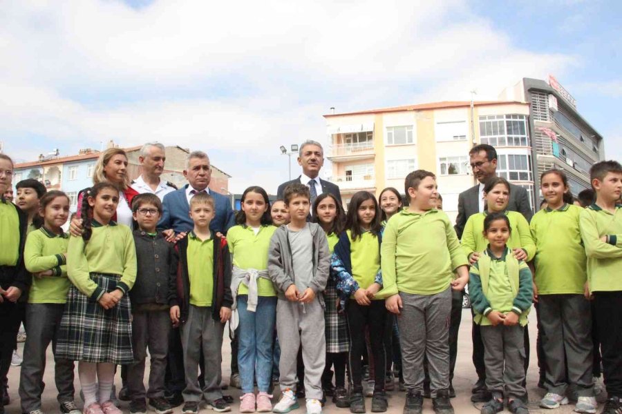 Vali Akkoyun, Memleketi Elazığ’da Yaşanan Depremi Simülasyon Tırında Birebir Yaşadı