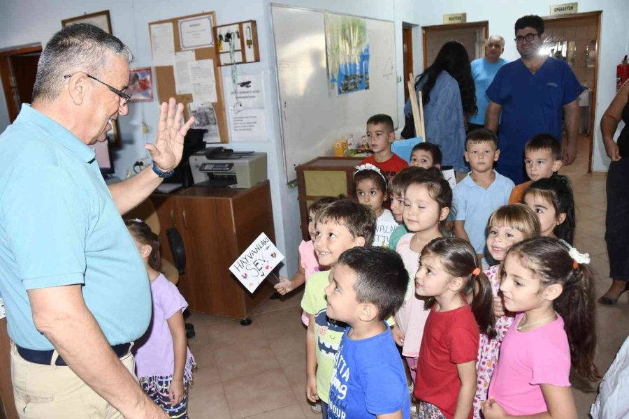 Kemer’de Dünya Hayvanları Koruma Günü Etkinliği