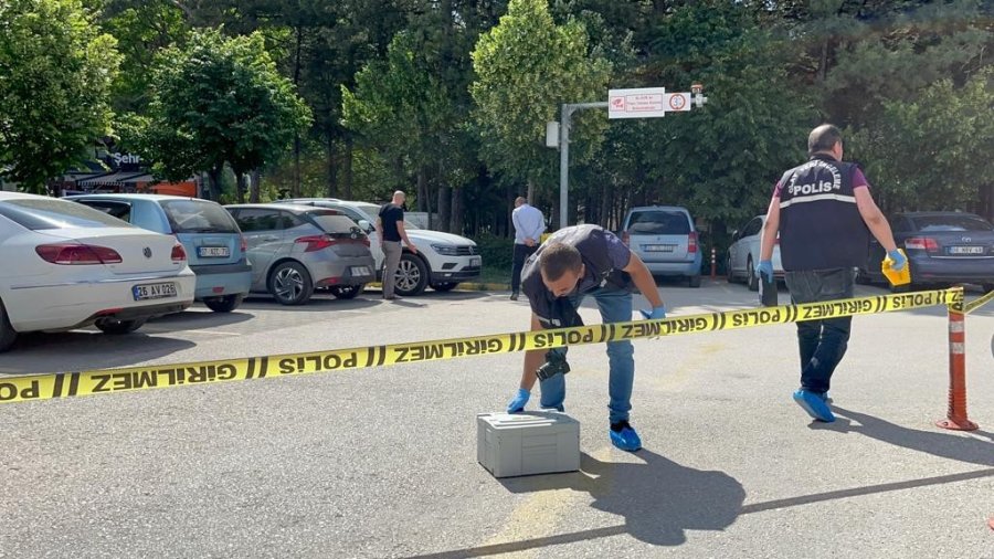 Eski Eşini Ve Kavgayı Ayırmaya Çalışan Kişiyi Tabancayla Yaralayan Sanığın 12 Yıla Kadar Hapsi İstendi