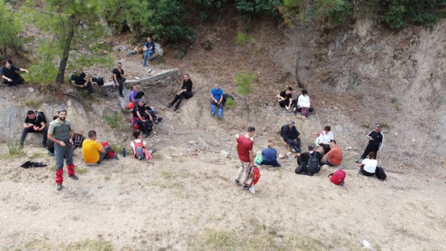 Eşsiz Manzarada 18 Kilometrelik Zorlu Doğa Yürüyüşü