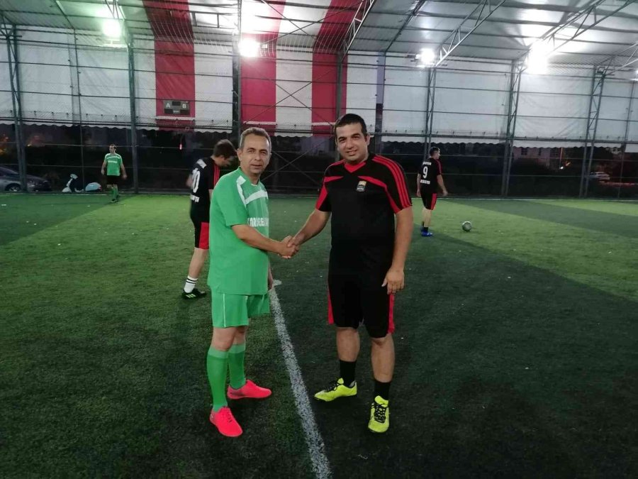 Cumhuriyet Kupası Futbol Turnuvası Başladı