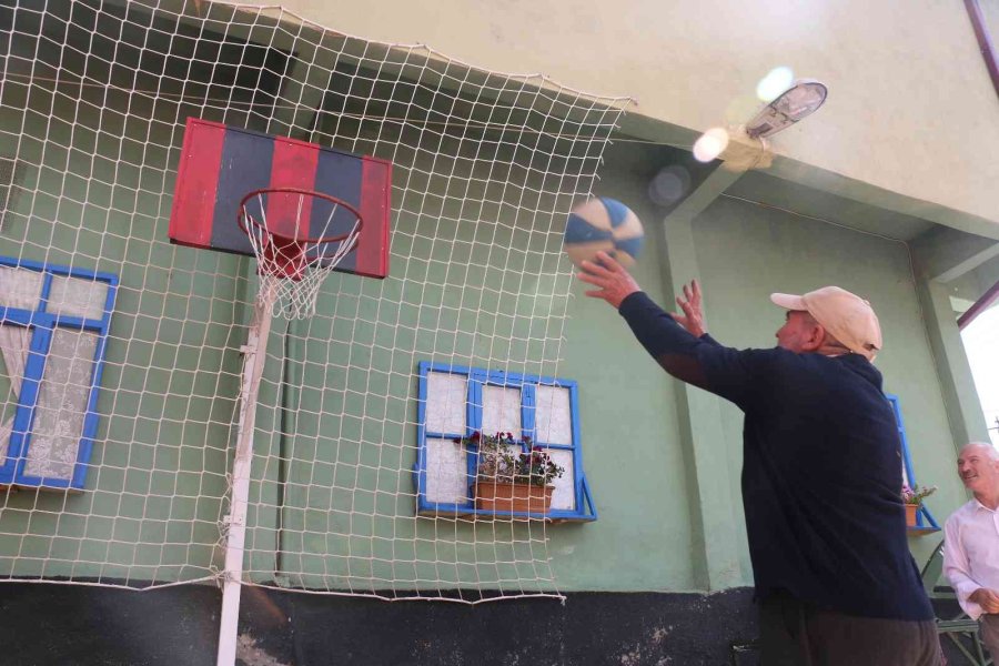 Bu Camide Her Şey Daha Fazla Vakit Geçirmek İçin