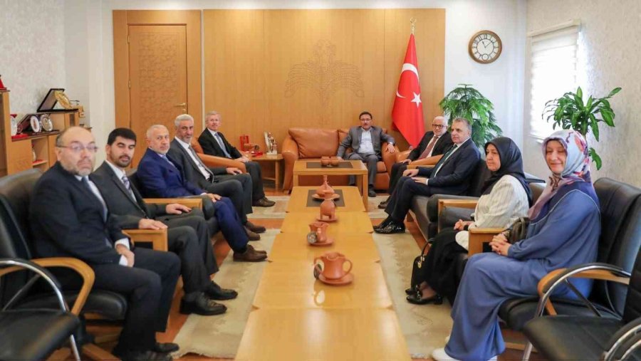 Vali Çiçek’e Ziyaretler Devam Ediyor