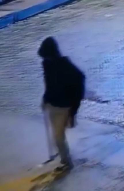 Duvarı Delerek Kuyumcuya Girmeye Çalışan Şüpheli Polisten Kaçamadı