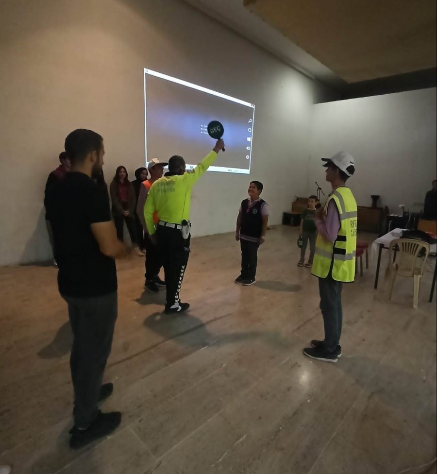 Ereğli’de Öğrenciler “trafik Dedektifi” Oldu