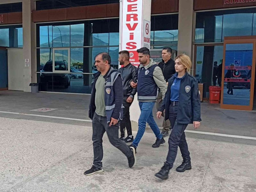 Konya’da Uyuşturucu Tacirlerine Operasyon: 6 Gözaltı