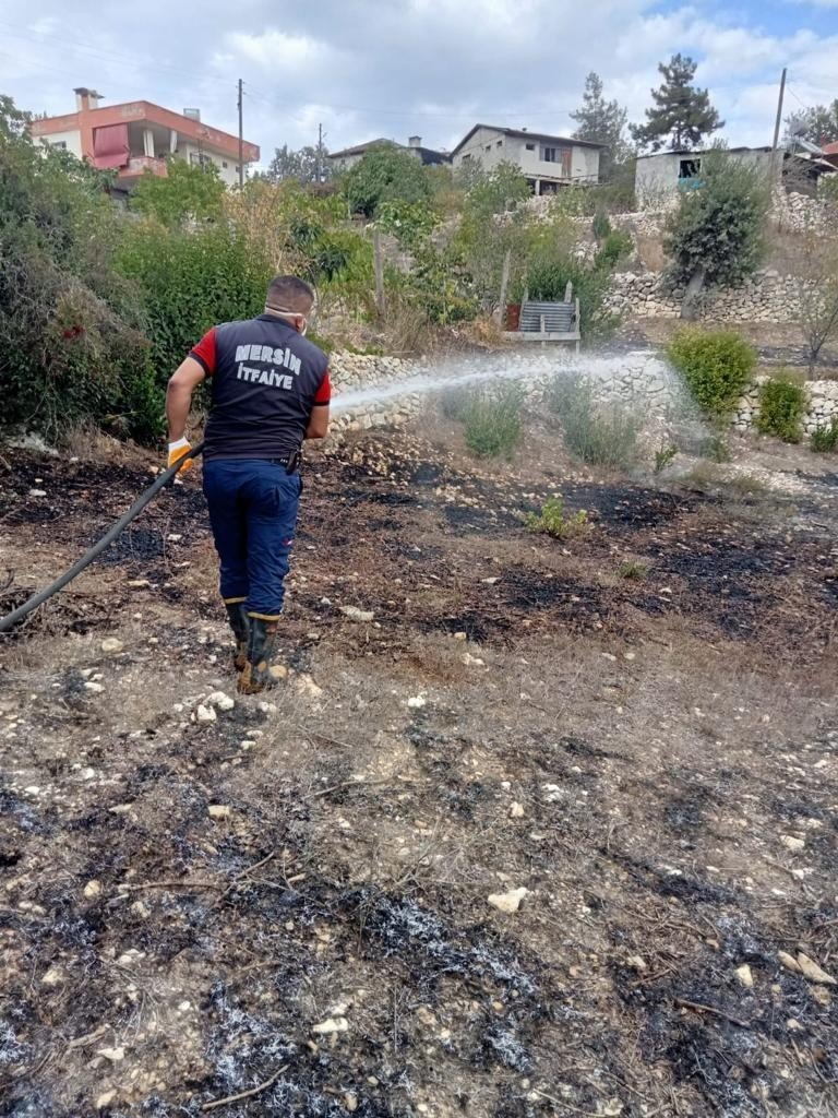 Bahçesindeki Yangını Söndürürken Kalp Krizi Geçirdi, Hayatını Kaybetti