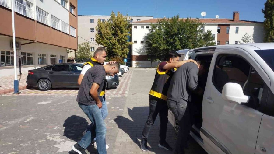 Adana’dan Aksaray’a İkinci Kez Hırsızlık İçin Gelince Yakaladılar