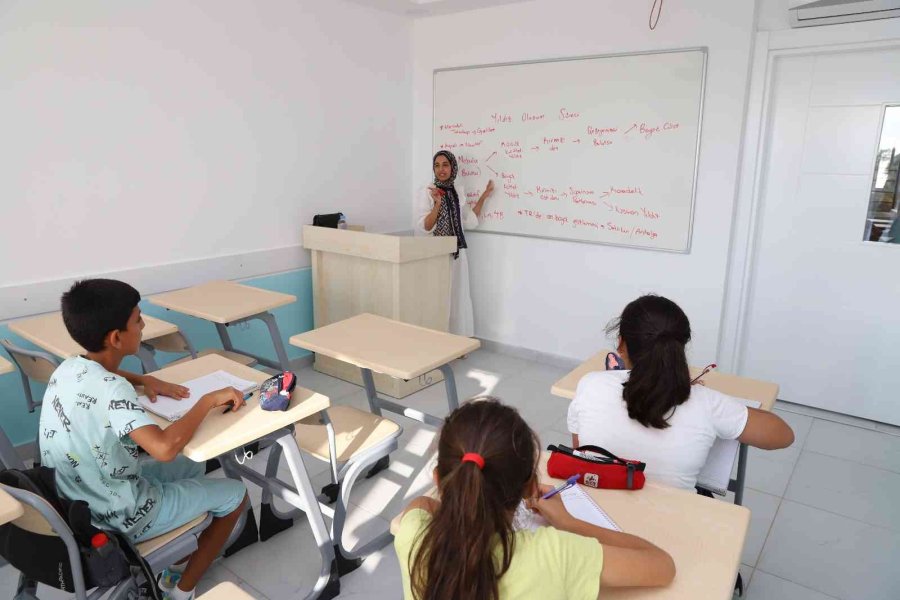 Şehit Aybüke Öğretmen Etüt Ve Destek Eğitim Kursu’nda İlk Ders Zili Çaldı