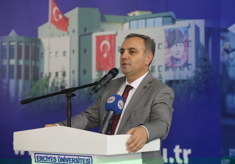 Erü Rektörü Altun, Mühendislik Fakültesi Akademisyenleri İle Buluştu