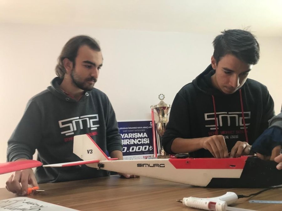 Geçen Yıl Üçüncü Oldukları Teknofest’te Bu Yıl Birinciliği Kazandılar