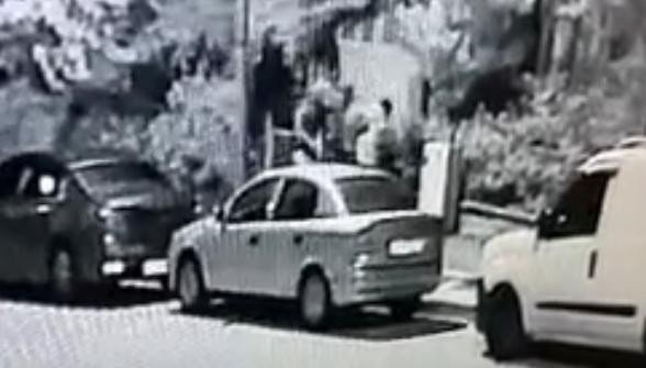 5 Şüphelinin Motosikleti Çaldığı Anlar Kameraya Yansıdı