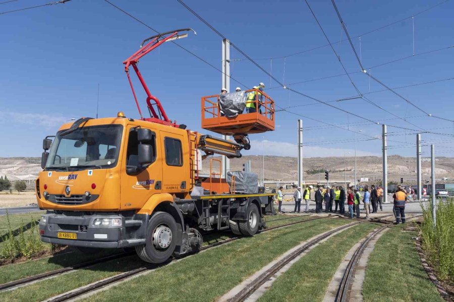 Başkan Büyükkılıç: “tramvay Hattına 120 Bin Adet Fidan Dikiyoruz”