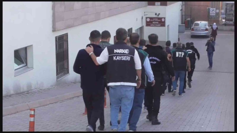 Kayseri’de Narkotik Ekipleri Uyuşturucuya Geçit Vermiyor