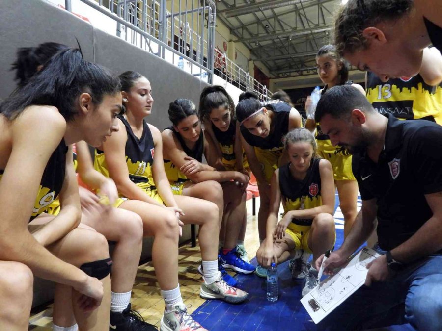 Potada İlk Galibiyet Kepez’in