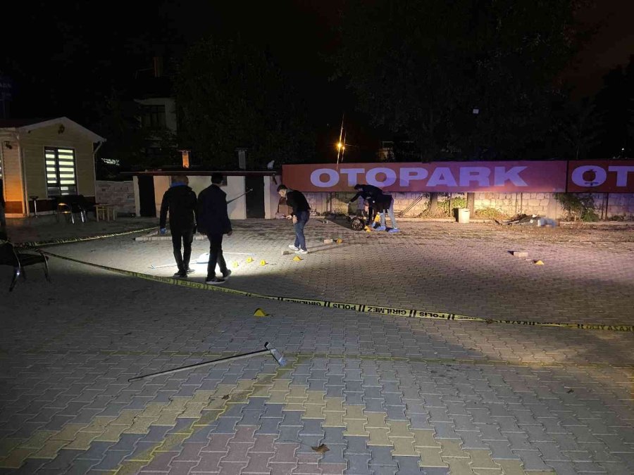 Otoparkta Öldürülmüş Halde Bulundu