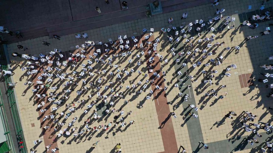 Eskişehir’de Bin Öğrencinin Katılımıyla "iklim Krizine Dur" Oyunu Oynandı