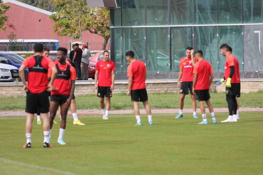 Kayserispor, Ümraniyespor Maçı Hazırlıklarını Sürdürüyor