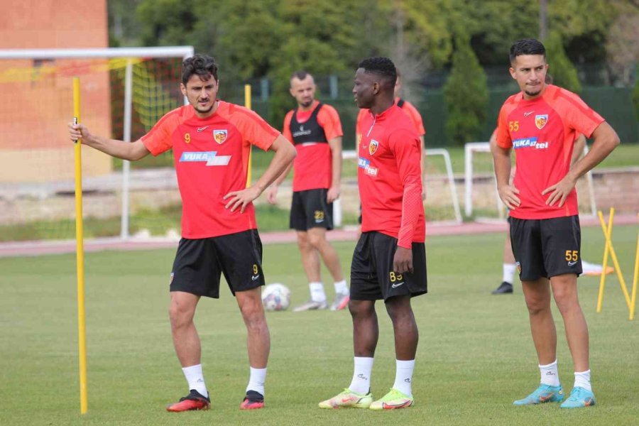 Kayserispor, Ümraniyespor Maçı Hazırlıklarını Sürdürüyor