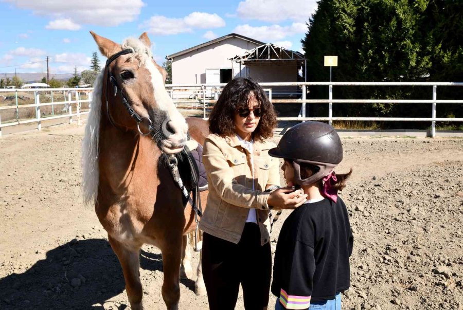 At Binme Heyecanı Tepebaşı’nda