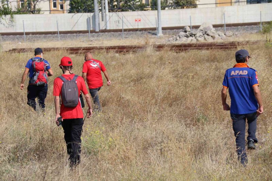 Bıçaklayarak Öldürdükleri Kişiyi Kaldıkları Barakanın Arkasına Gömen 2 Sanık İçin Müebbet Hapis Talebi