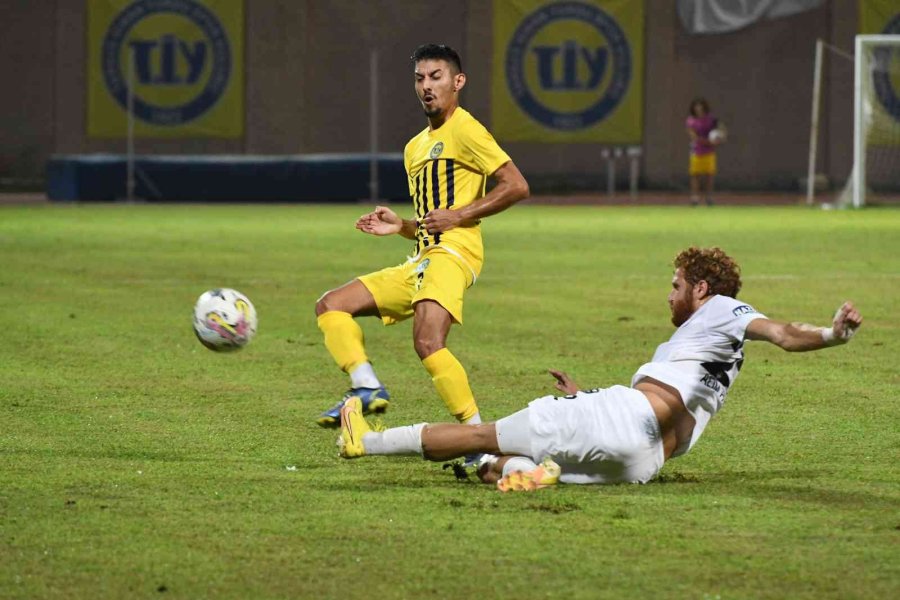 Tff 2. Lig: Tarsus İdman Yurdu: 1 - Nazilli Belediyespor: 1