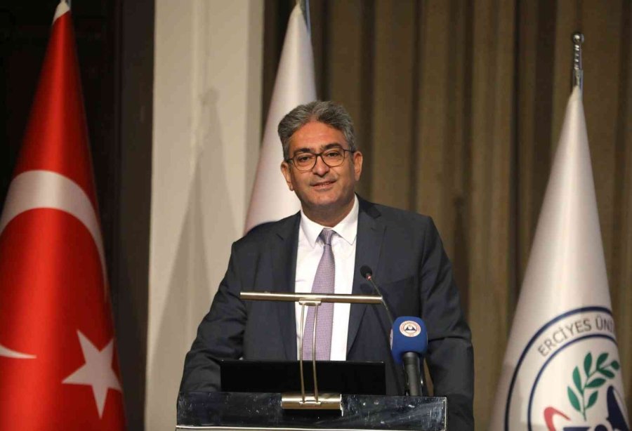 Erü Eczacılık Fakültesi Eczakder Tarafından Yeniden Akredite Edildi