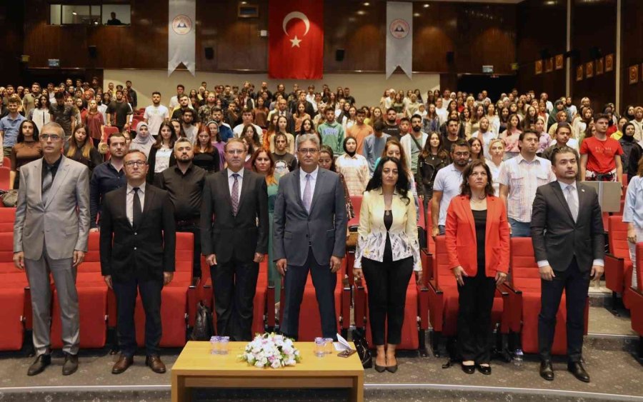 Erü Eczacılık Fakültesi Eczakder Tarafından Yeniden Akredite Edildi