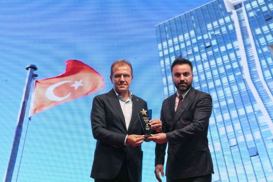 Seçer: "iş İnsanlarına Gönlümüz De Açık Kapımız Da"