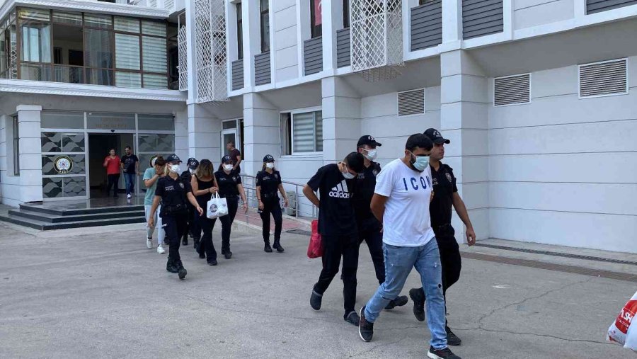 Almanların Korkulu Rüyası Çetenin 12’i Üyesi Tutuklandı