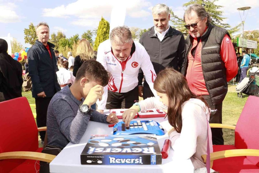 Amatör Spor Haftası Etkinlikleri Kortej Ve Branş Gösterileriyle Devam Etti