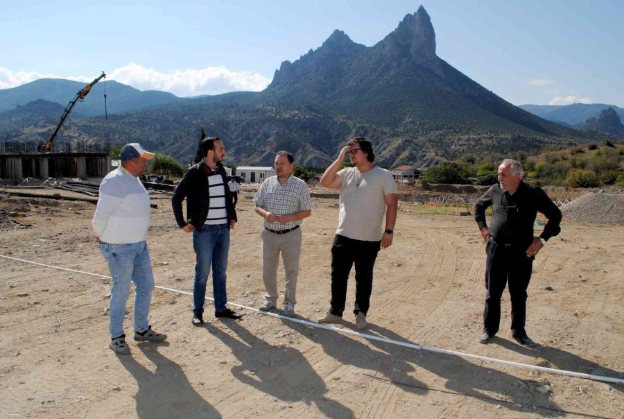 Sarıcakaya’da Toki Binaları Yükseliyor