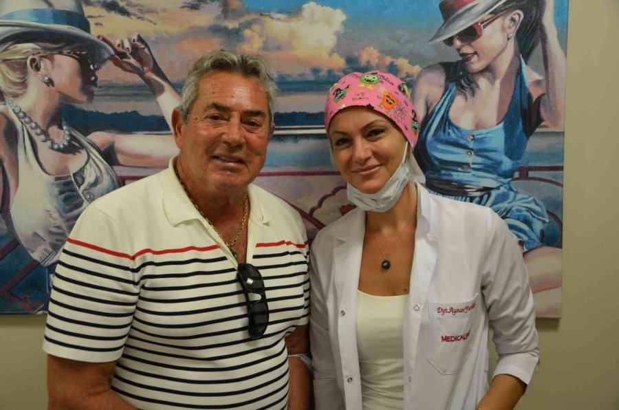 79 Yaşındaki Sanatçı Salih Güney, Antalya’da Sağlık Kontrolü Yaptırdı