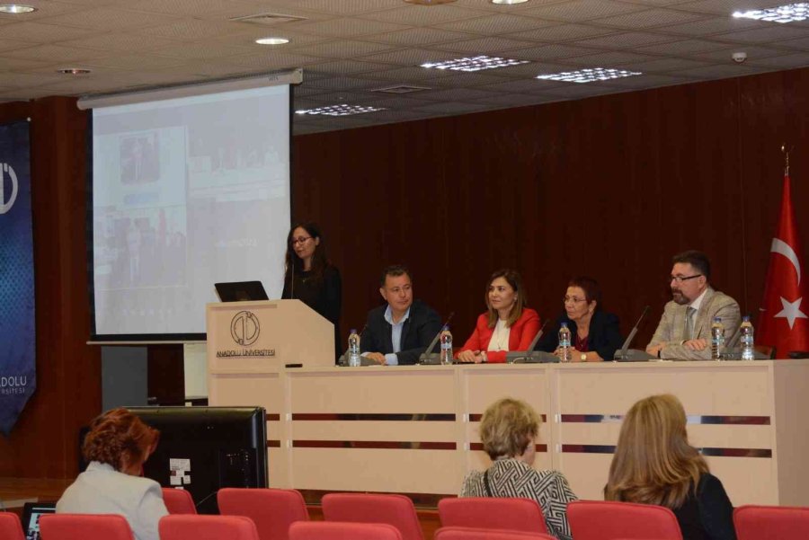 2. Uluslararası Tıp, Sağlık Ve İletişim Bilimleri Kongresi Başladı