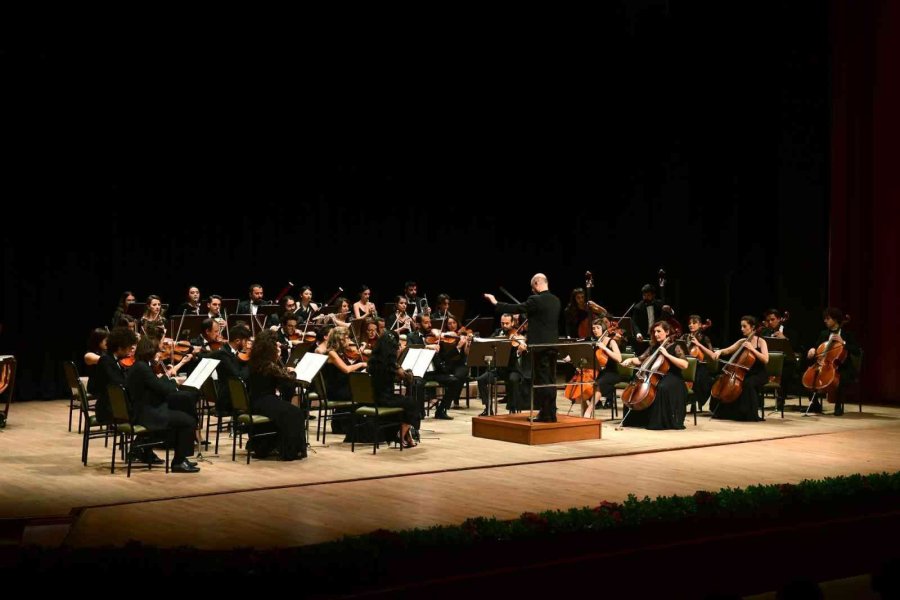 Anadolu Üniversitesi’nde 2022-2023 Akademik Yılı Açılış Konseri Gerçekleştirildi