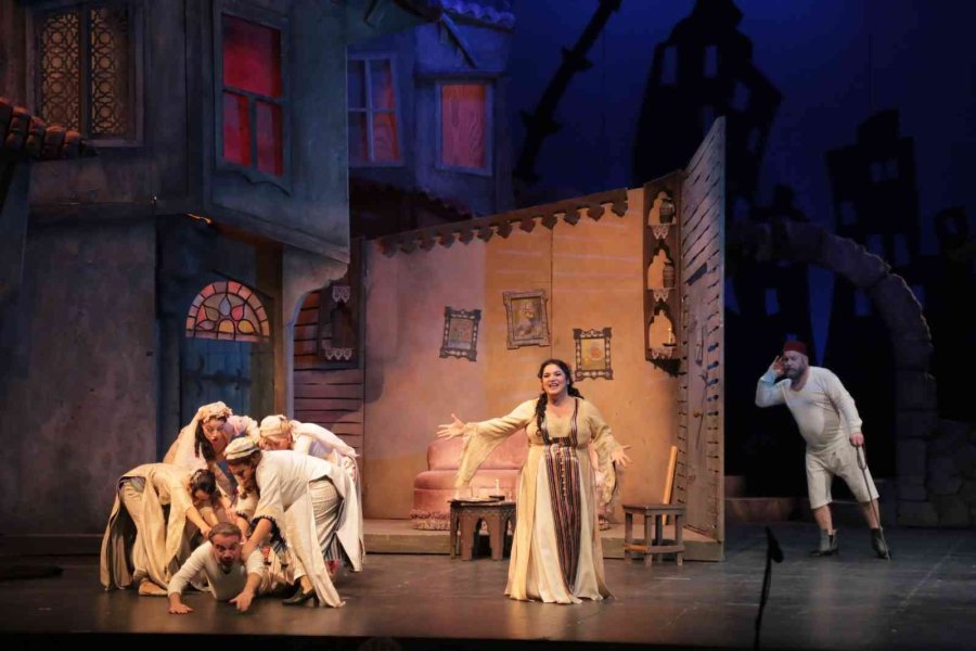 Kanlı Nigar Müzikali Antalya Dob Sahnesinde