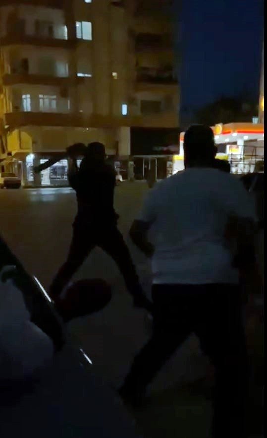 Aracıma Çarptın Kavgası