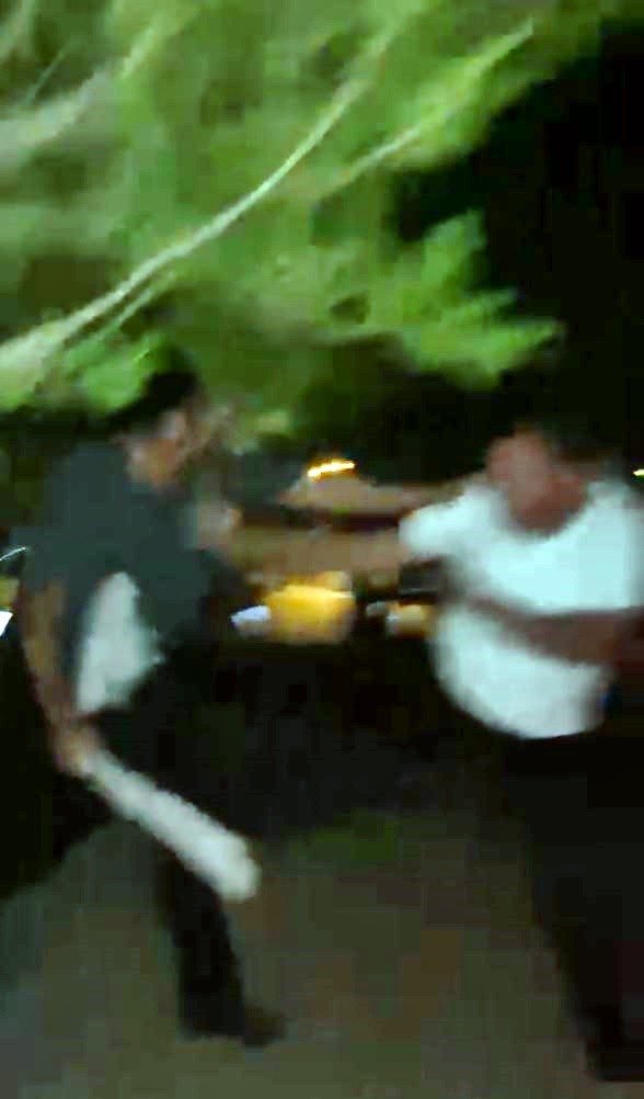 Aracıma Çarptın Kavgası