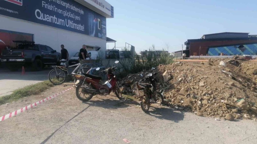 Dökülen Hafriyat Toprağının Altından Motosiklet Çıktı