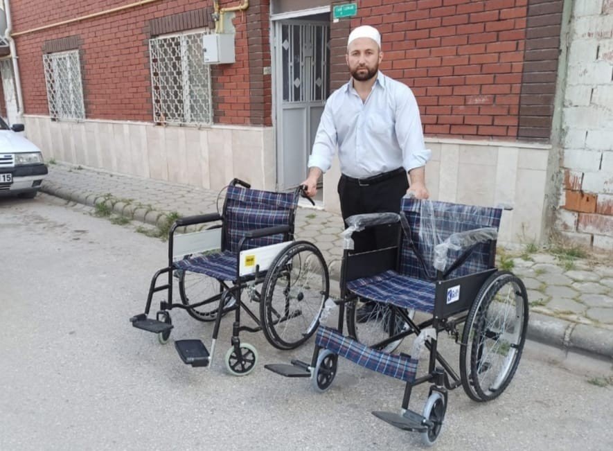 Çevirdiği Pedallarla İhtiyaç Sahibi Ailelerin Umudu Oluyor