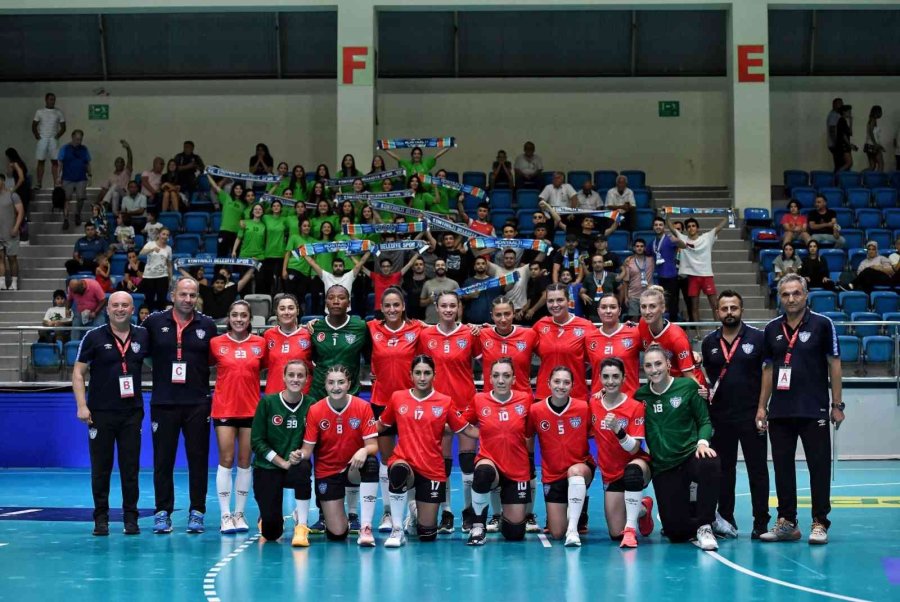 Mavi Kelebekler Galibiyet Peşinde