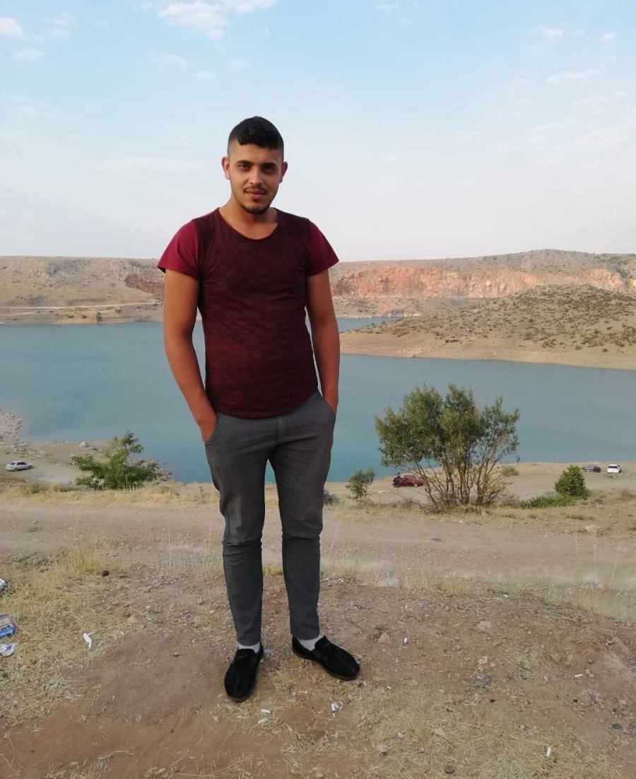 Karaman’da Çobanların Üzerine Yıldırım Düştü: 1 Ölü, 1 Yaralı