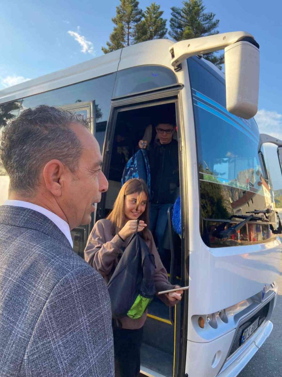 Kemer’de Okul Servisleri Denetlendi