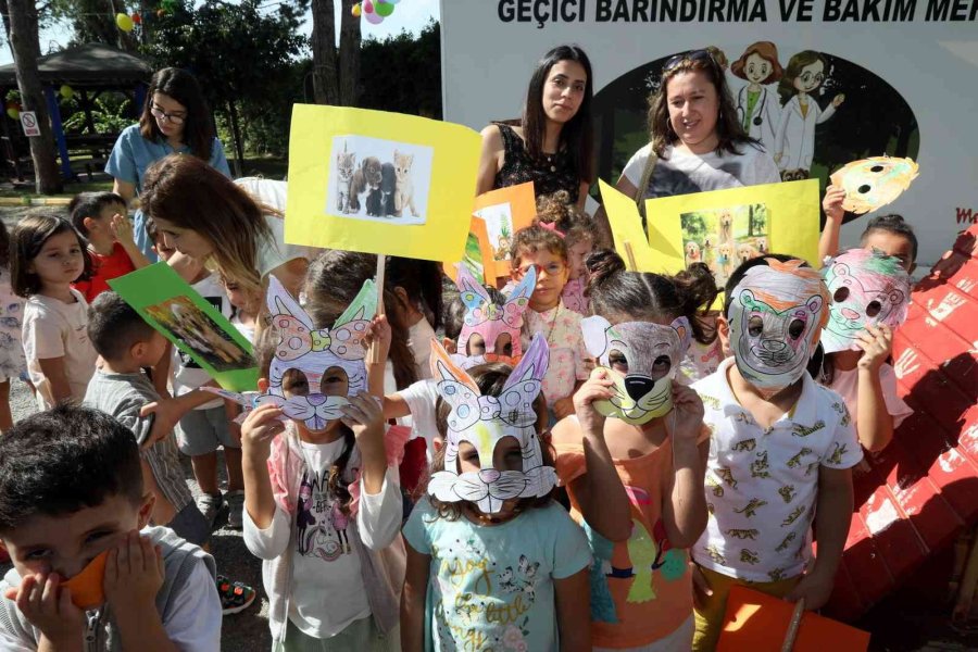 Manavgat Belediyesi’nin Kreş Öğrencileri Sokak Hayvanlarını Besledi