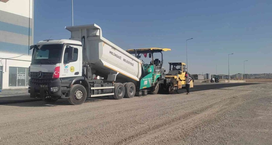 Bahçelievler Mahallesi’nde 3 Sokakta Asfaltlama Yapıldı
