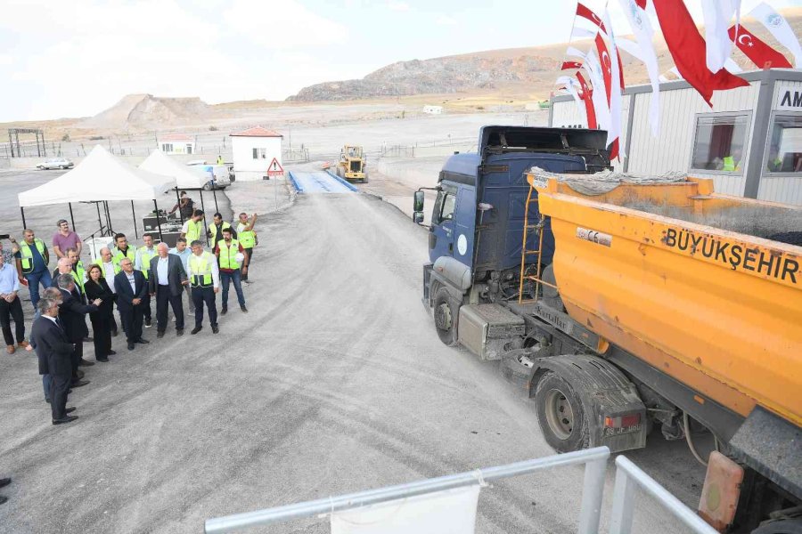 Saatte 240 Ton Üretim Yapan Dev Asfalt Plenti Faaliyet Egeçti