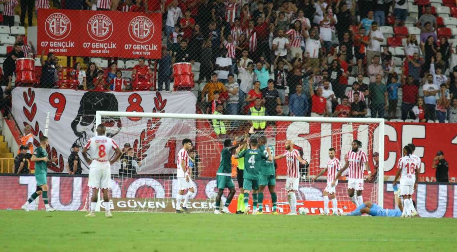 Spor Toto Süper Lig: Ft Antalyaspor: 1 - A. Konyaspor: 1 (maç Sonucu)
