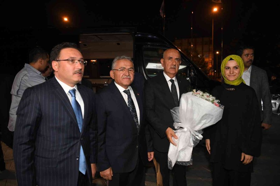 Bakan Kirişci’den Başkan Büyükkılıç’a Ziyaret