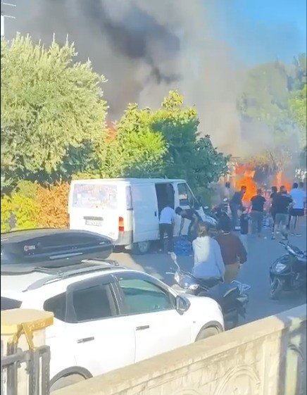 Antalya’da Tarım İşçilerinin Kaldığı Ev Alev Alev Yandı