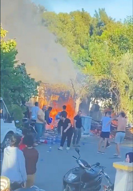 Antalya’da Tarım İşçilerinin Kaldığı Ev Alev Alev Yandı